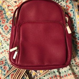 Maroon 31 backpack
